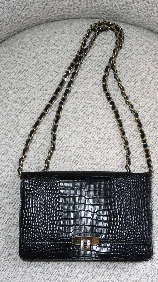 Uterque Black HandBag With Long Strap
